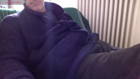 Bi sexy guy lovense hush is on private is open or password show tip if you like. online show from 01/21/25, 10:41