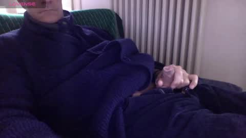 Bi sexy guy lovense hush is on private is open or password show tip if you like. online show from 01/23/25, 01:56