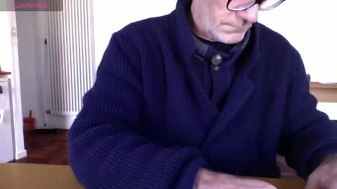 Bi sexy guy lovense hush is on private is open or password show tip if you like. online show from 01/28/25, 08:47