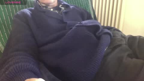 Bi sexy guy lovense hush is on private is open or password show tip if you like. online show from 03/03/25, 02:15