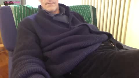 Bi sexy guy lovense hush is on private is open or password show tip if you like. online show from 03/07/25, 10:56