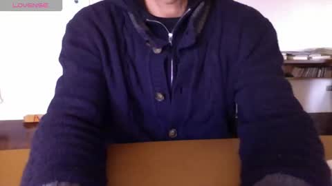 Bi sexy guy lovense hush is on private is open or password show tip if you like. online show from 12/20/25, 07:48