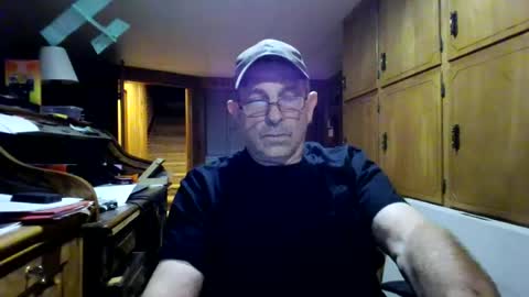 Snapshot of myplzur4u chatting on 07/21/26, 01:19 myplzur4u online show from 07/21/26, 01:19