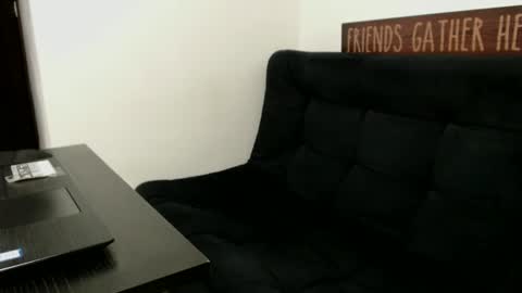 Snapshot of myrandafliiers chatting on 12/11/24, 01:26 myranda online show from 12/11/24, 01:26