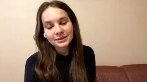 Snapshot of myrtazyskowski chatting on 11/01/25, 08:38 Luna online show from 11/01/25, 08:38