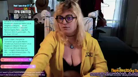 Snapshot of myrtlemystic chatting on 05/10/26, 11:37 Myrtle Faust online show from 05/10/26, 11:37