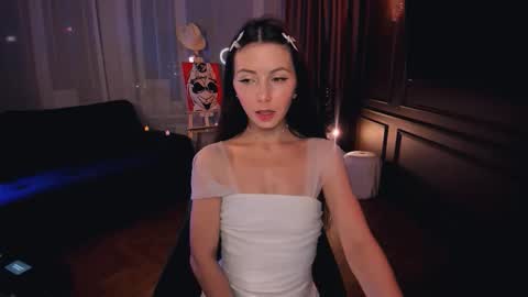 Snapshot of mysstica chatting on 09/08/25, 11:37 Maria online show from 09/08/25, 11:37