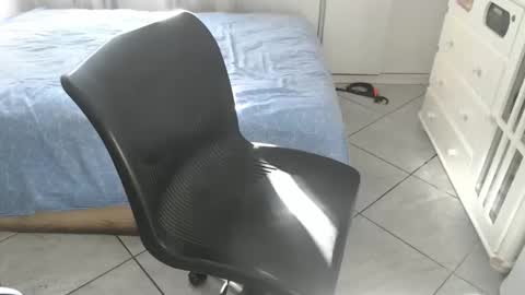 Snapshot of mysterbearmg chatting on 01/11/26, 08:03 mysterbearmg online show from 01/11/26, 08:03