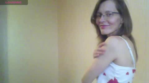 Snapshot of mysterious_blondy chatting on 03/27/26, 08:26 mysterious_blondy online show from 03/27/26, 08:26