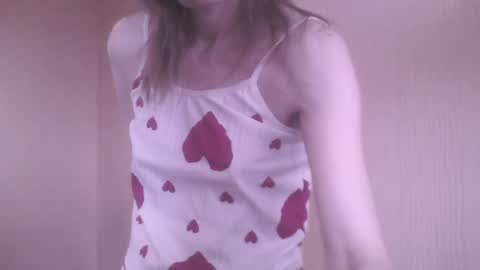 Snapshot of mysterious_blondy chatting on 04/18/26, 06:50 mysterious_blondy online show from 04/18/26, 06:50
