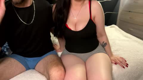 Snapshot of mysteriouspawg chatting on 02/15/26, 11:01 Mysterious Couple online show from 02/15/26, 11:01