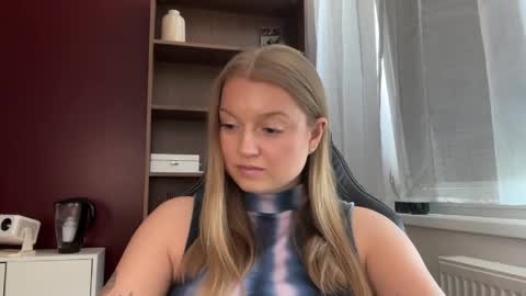Snapshot of mysteryericax chatting on 06/02/26, 12:07 Erica online show from 06/02/26, 12:07