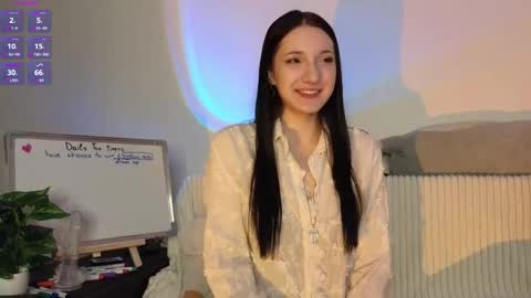 Mia online show from 11/30/25, 05:39