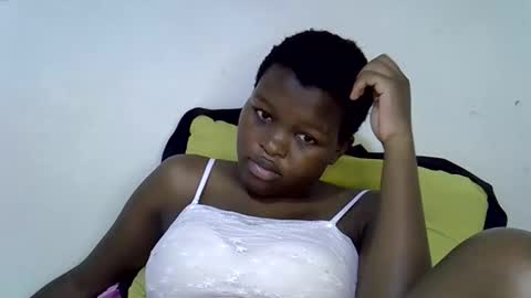 mystic_desire3 online show from 04/18/26, 06:12