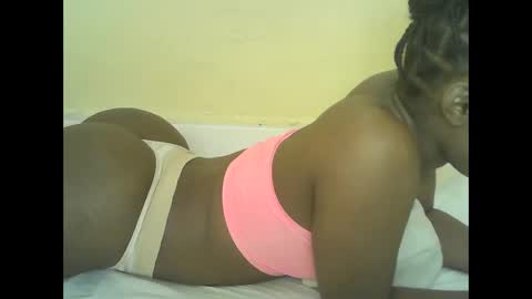 Snapshot of mystic_linna chatting on 06/05/26, 06:52 mystic_linna online show from 06/05/26, 06:52