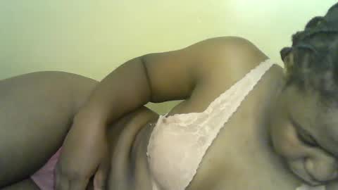 Snapshot of mystic_linna chatting on 06/18/26, 09:09 mystic_linna online show from 06/18/26, 09:09