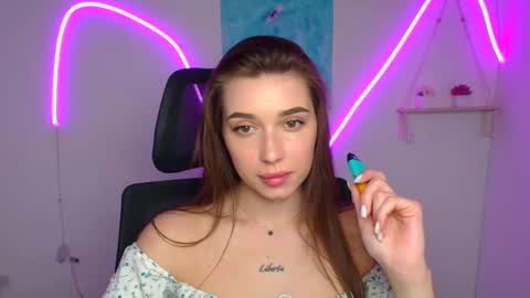 Amelia online show from 05/04/26, 11:17