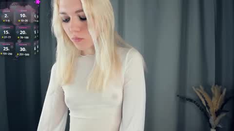 Olivia or just olive online show from 10/17/25, 07:38