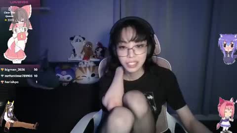 Snapshot of mywinky67 chatting on 06/19/26, 04:17 mywinky67 online show from 06/19/26, 04:17