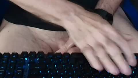 Snapshot of myztryman chatting on 06/15/26, 04:42 myztryman online show from 06/15/26, 04:42
