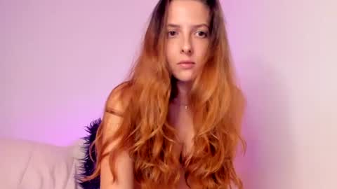 Snapshot of n1rvanamoon chatting on 06/19/26, 03:33 n1rvanamoon online show from 06/19/26, 03:33