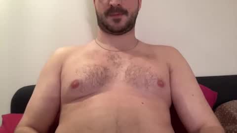 Snapshot of n_matt89 chatting on 12/18/24, 12:18 n_matt89 online show from 12/18/24, 12:18