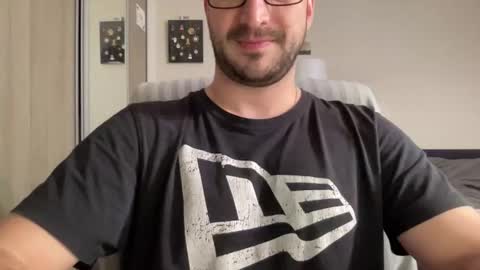 Snapshot of n_matt89 chatting on 11/09/25, 11:52 n_matt89 online show from 11/09/25, 11:52