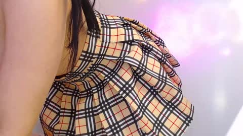 naamah_b online show from 01/23/25, 05:31