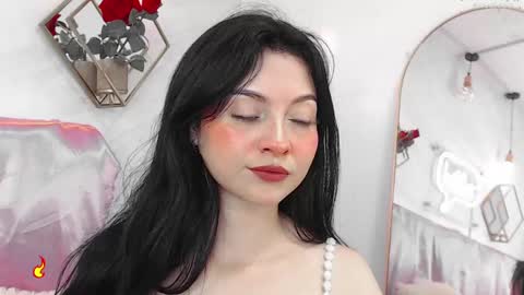 naamah_b online show from 03/06/25, 02:18