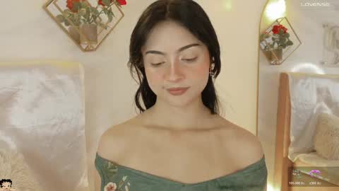 naamah_b online show from 05/30/26, 02:36