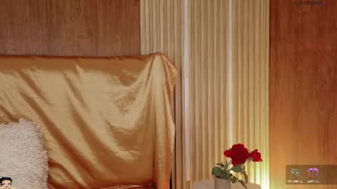 naamah_b online show from 06/28/26, 02:01