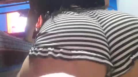 Snapshot of naayel chatting on 10/20/25, 07:47 SofiaBliss online show from 10/20/25, 07:47