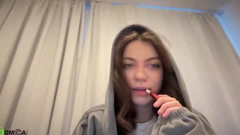 Snapshot of nabi_kiotaa chatting on 02/22/25, 12:40 Nabi online show from 02/22/25, 12:40