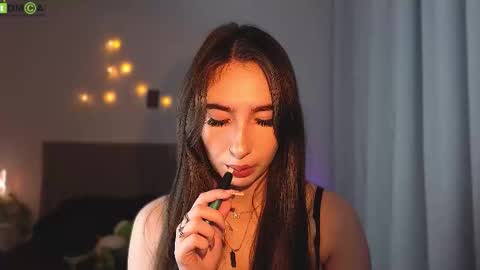 Snapshot of nabi_kiotaa chatting on 10/05/25, 03:21 Nabi online show from 10/05/25, 03:21