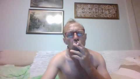 Snapshot of nachtigall25 chatting on 09/08/25, 11:15 nachtigall25 online show from 09/08/25, 11:15