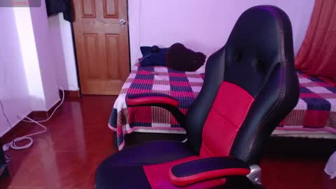 Snapshot of nadia_palmer chatting on 12/05/24, 10:33 Nadi online show from 12/05/24, 10:33