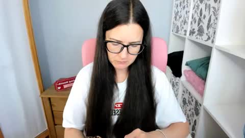 nadiatrue online show from 08/01/26, 03:11