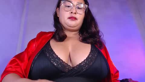 Nadia online show from 12/01/25, 09:14