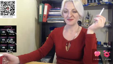Snapshot of nadin_slut chatting on 12/23/24, 12:08 Nadin online show from 12/23/24, 12:08