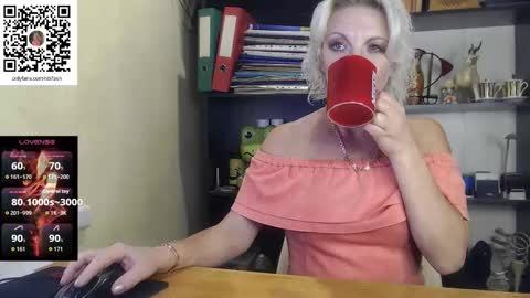 Snapshot of nadin_slut chatting on 10/11/25, 07:01 Nadin online show from 10/11/25, 07:01