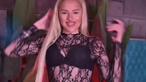 Snapshot of nadinebonita chatting on 04/03/26, 03:59 Boni online show from 04/03/26, 03:59