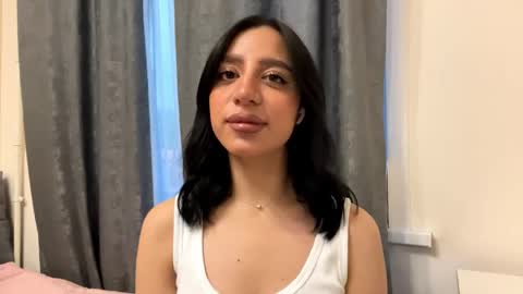 Snapshot of nadinevanni chatting on 05/24/26, 01:16 Leya online show from 05/24/26, 01:16