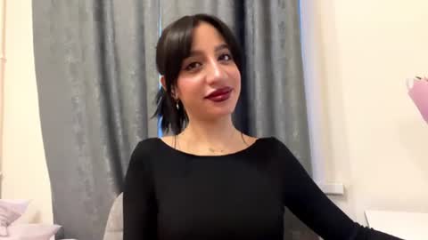 Snapshot of nadinevanni chatting on 06/28/26, 02:34 Leya online show from 06/28/26, 02:34