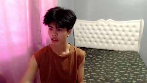 Snapshot of nagaselen34 chatting on 04/19/26, 03:50 Jhay online show from 04/19/26, 03:50