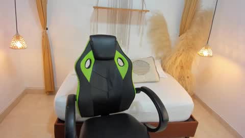 N A H I A online show from 01/31/25, 02:48