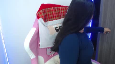 nahia cute     only   online show from 12/03/25, 08:40