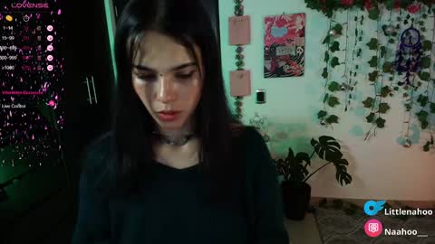 Snapshot of naho_4269 chatting on 12/22/24, 01:45 Naho  Sigueme en mis Redes Sociales Follow me on my social networks online show from 12/22/24, 01:45