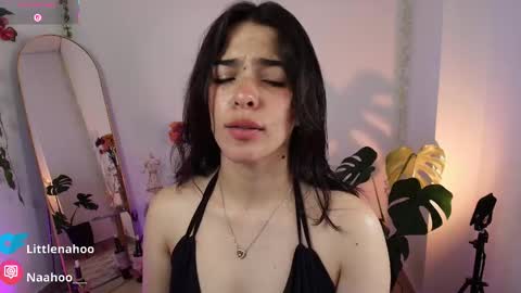 Snapshot of naho_4269 chatting on 10/25/25, 11:29 Naho  Sigueme en mis Redes Sociales Follow me on my social networks online show from 10/25/25, 11:29