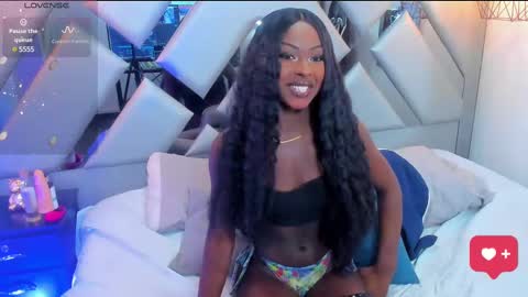 Nahomi  online show from 03/08/25, 09:29