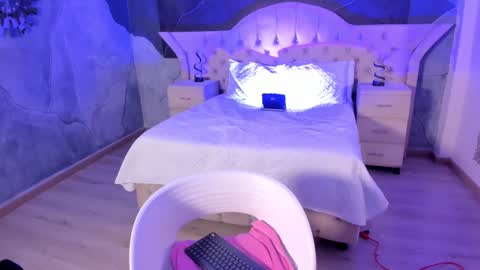 Nahomi online show from 02/27/25, 05:24